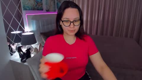 Odelia online show from 01-24-25, 09:06