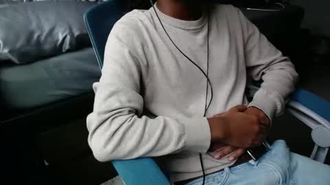 94Bottles online show from 10-28-25, 08:44