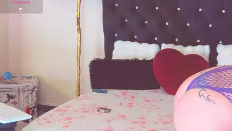 Snapshot of estheraa chatting on 05-01-26, 04:39 Esthera online show from 05-01-26, 04:39