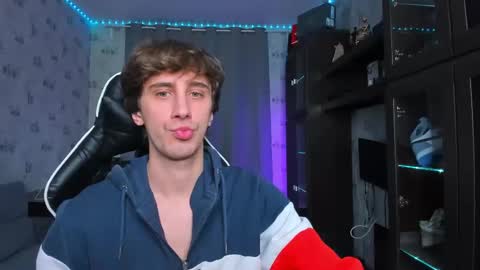 LOUIS online show from 02-26-25, 08:44