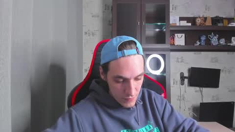 LOUIS online show from 10-29-25, 06:20