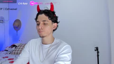 estivenvel online show from 02-24-25, 03:31