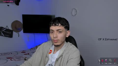 estivenvel online show from 10-05-25, 09:51