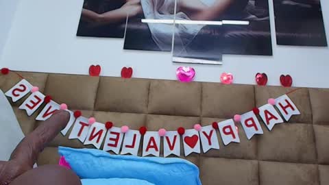 Estrella online show from 02-19-25, 12:00