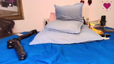 Estrella online show from 03-05-25, 06:01