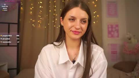 Snapshot of estrellabecnel chatting on 03-08-26, 02:04 Anna online show from 03-08-26, 02:04