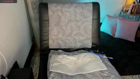 Snapshot of estrellah__ chatting on 03-12-25, 04:30 - E S T R E L L A  M I L F - online show from 03-12-25, 04:30