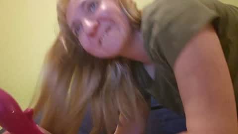 Snapshot of estrellawalters chatting on 01-24-25, 05:42 estrellawalters online show from 01-24-25, 05:42