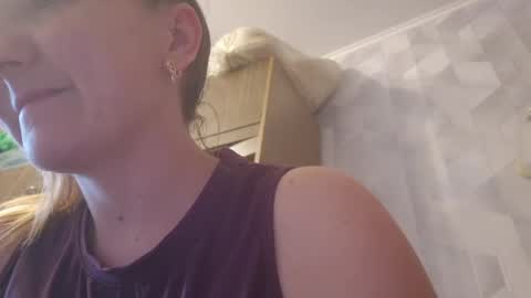 estrellawalters online show from 05-01-26, 02:43
