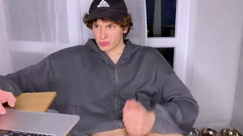 Alex online show from 04-19-26, 06:10