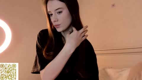 Snapshot of eternalamy chatting on 02-20-26, 01:46 Amy 3 online show from 02-20-26, 01:46