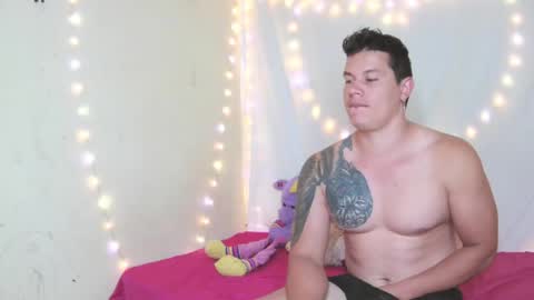 Snapshot of eternalfuego chatting on 04-12-26, 04:17 eternalfuego online show from 04-12-26, 04:17