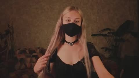 Snapshot of eternalophelia chatting on 05-26-26, 10:28 Sophia online show from 05-26-26, 10:28