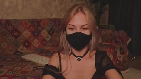 Snapshot of eternalophelia chatting on 05-27-26, 01:57 Sophia online show from 05-27-26, 01:57