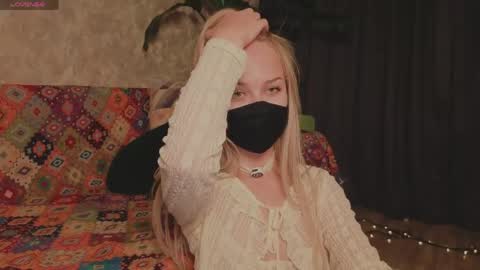Snapshot of eternalophelia chatting on 06-01-26, 10:44 Sophia online show from 06-01-26, 10:44