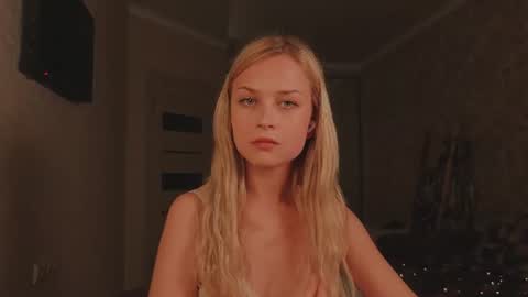 Snapshot of eternalophelia chatting on 06-22-26, 11:57 Sophia online show from 06-22-26, 11:57