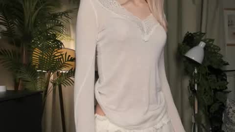 Natalie online show from 12-05-25, 05:49