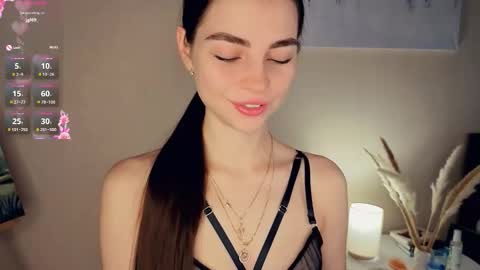 Mary online show from 10-18-25, 07:42