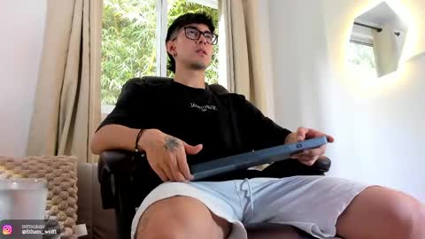 etham_wolf1 online show from 04-27-26, 06:06