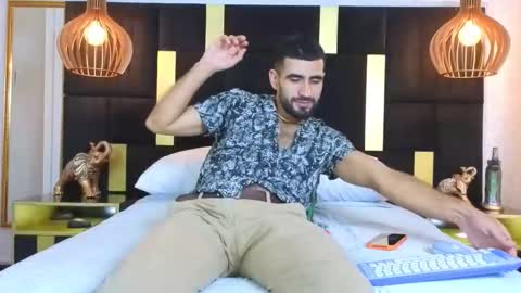 Ethan online show from 11-06-25, 07:37