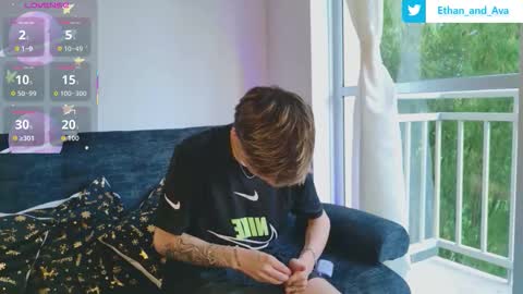 ethan and ava online show from 11-15-25, 01:07