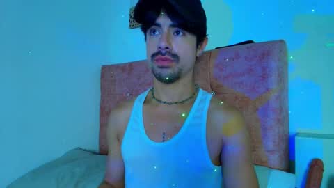 Snapshot of ethan_briggs chatting on 01-09-26, 03:20 ethan online show from 01-09-26, 03:20