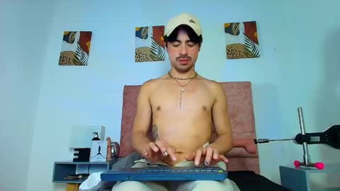 Snapshot of ethan_briggs chatting on 02-06-26, 04:39 ethan online show from 02-06-26, 04:39