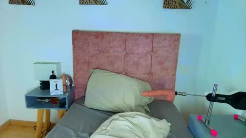 Snapshot of ethan_briggs chatting on 02-07-26, 05:00 ethan online show from 02-07-26, 05:00