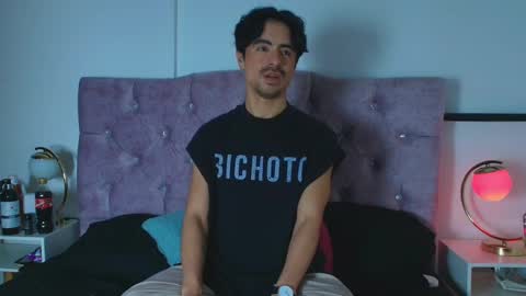 Snapshot of ethan_briggs chatting on 02-18-26, 03:46 ethan online show from 02-18-26, 03:46