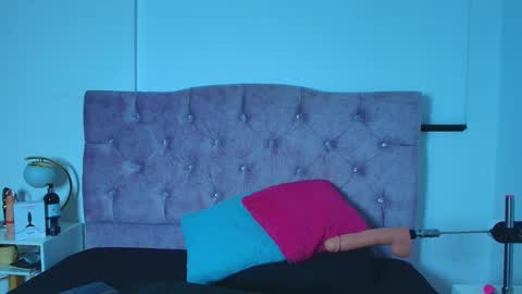 Snapshot of ethan_briggs chatting on 02-19-26, 04:19 ethan online show from 02-19-26, 04:19