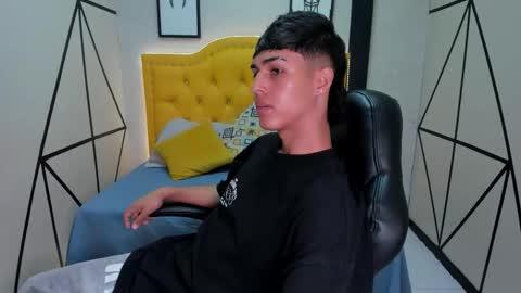 Snapshot of ethan_jamees chatting on 02-06-26, 08:12 E T H A N online show from 02-06-26, 08:12