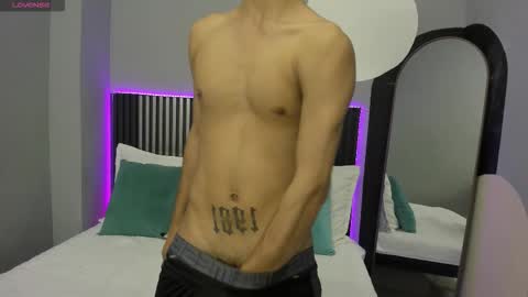 Snapshot of ethan_jamees chatting on 03-03-26, 08:59 E T H A N online show from 03-03-26, 08:59