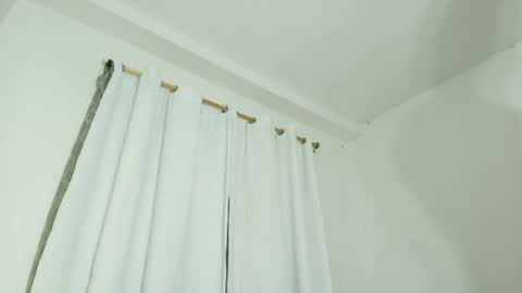 Ethan Muller online show from 04-21-26, 09:59