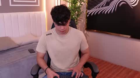 ethan_occonor online show from 10-24-25, 01:07