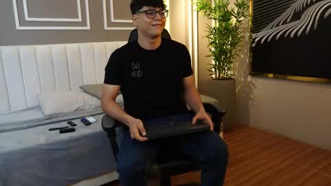 ethan_occonor online show from 11-06-25, 08:15