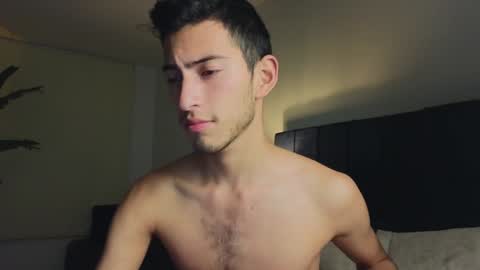 Snapshot of ethan_skiny_ chatting on 12-07-24, 08:11 Joan online show from 12-07-24, 08:11