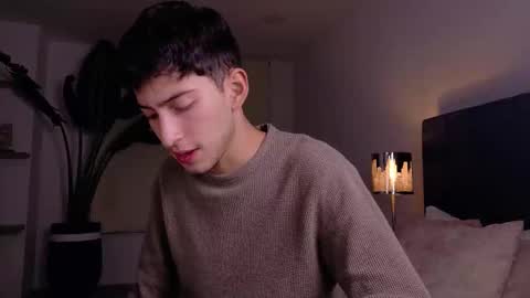 Snapshot of ethan_skiny_ chatting on 09-26-25, 05:22 Joan online show from 09-26-25, 05:22