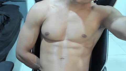 Snapshot of ethan_smitth1 chatting on 02-22-25, 05:12 ethan_smitth1 online show from 02-22-25, 05:12