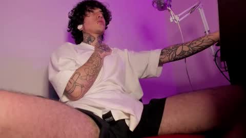 Snapshot of ethan_sykes chatting on 11-12-25, 04:35 Ethan sykes online show from 11-12-25, 04:35