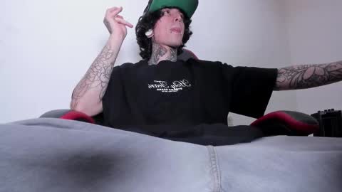 Snapshot of ethan_sykes chatting on 03-25-26, 02:17 Ethan sykes online show from 03-25-26, 02:17