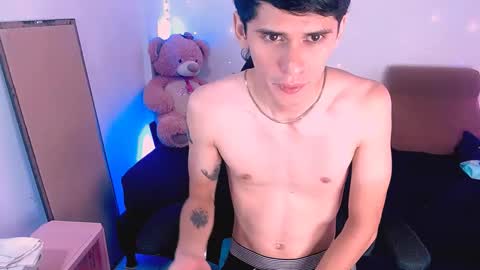 Snapshot of ethancoleeman chatting on 09-21-25, 02:51 EthanColeeman online show from 09-21-25, 02:51