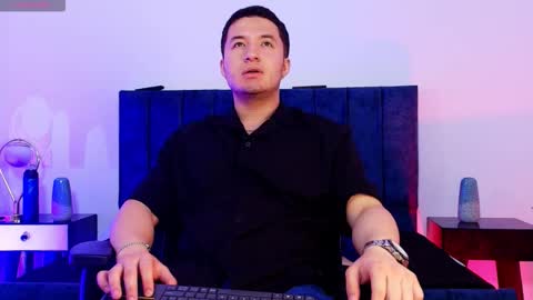 ethanconnor_ online show from 01-07-26, 12:07