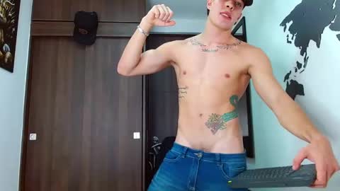 Snapshot of ethangreey1 chatting on 02-28-25, 08:50 ethangreey1 online show from 02-28-25, 08:50