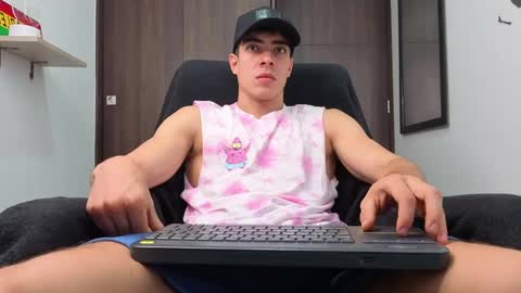 Snapshot of ethangreey1 chatting on 09-26-25, 02:21 ethangreey1 online show from 09-26-25, 02:21