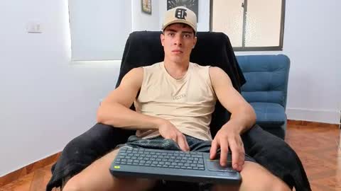 Snapshot of ethangreey1 chatting on 01-11-26, 04:23 ethangreey1 online show from 01-11-26, 04:23