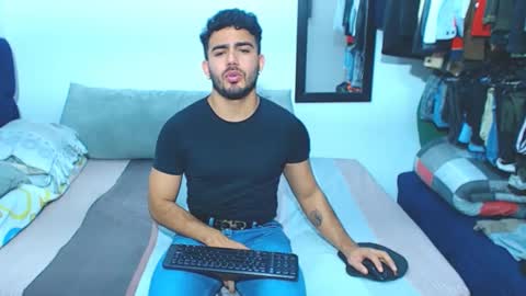 Ethan online show from 01-24-25, 07:07