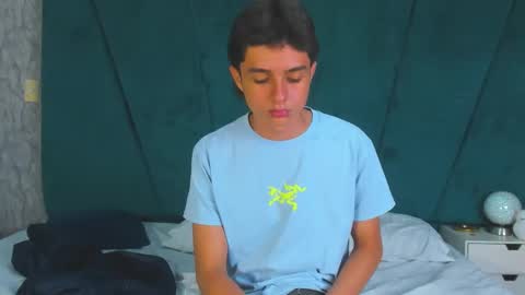 Snapshot of ethanlowell chatting on 02-03-25, 02:58 ethanlowell online show from 02-03-25, 02:58