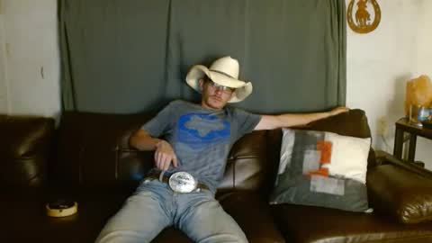 Snapshot of ethansteelexxx2 chatting on 03-11-26, 01:44 ethansteelexxx2 online show from 03-11-26, 01:44