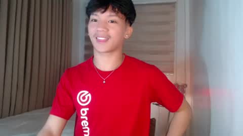 Snapshot of etherealboytoy4hire chatting on 07-22-26, 12:08 Rey online show from 07-22-26, 12:08