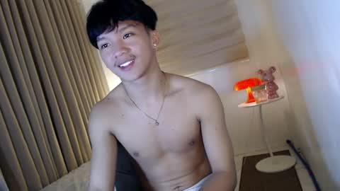 Snapshot of etherealboytoy4hire chatting on 07-28-26, 08:52 Rey online show from 07-28-26, 08:52